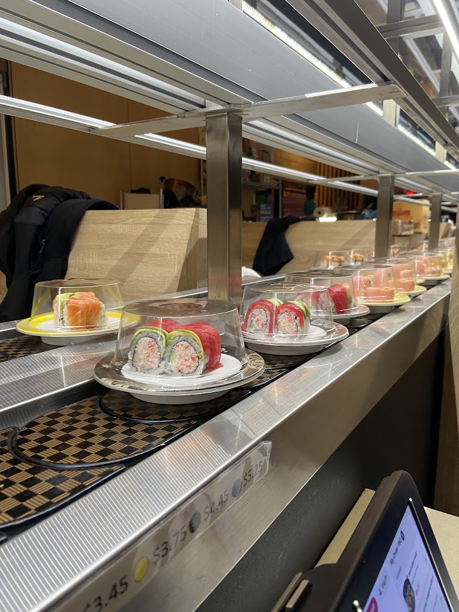 Sushi Omiya Factoria Photos 2